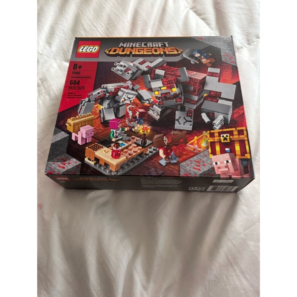 LEGO Minecraft: The Redstone Battle - Sealed and Unopened - 504 pieces - 8+